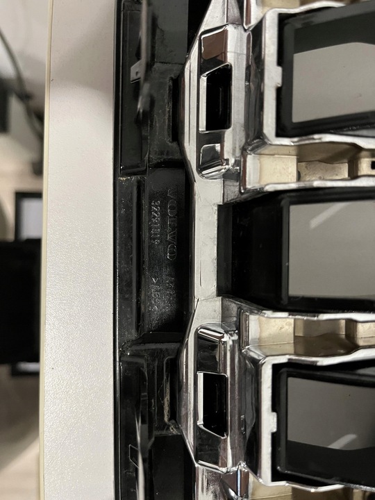 фото №14, Volvo xc60 ii рестайлинг решётка радиатора решётка 32291019 32386077