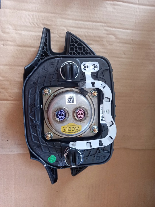 фото №8, Консоль панель датчик 3x подушка безпеки 4 ремені genesis g80