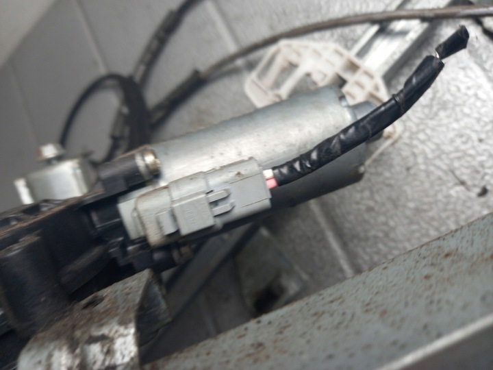 фото №4, Підйомник правий перед peugeot partner 01r універсал