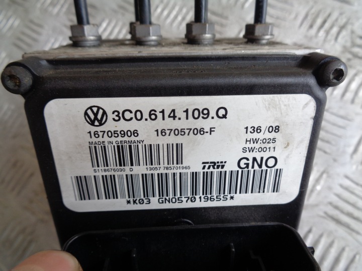 фото №7, Volkswagen oem номер 3c0614109q главный тормозной цилиндр