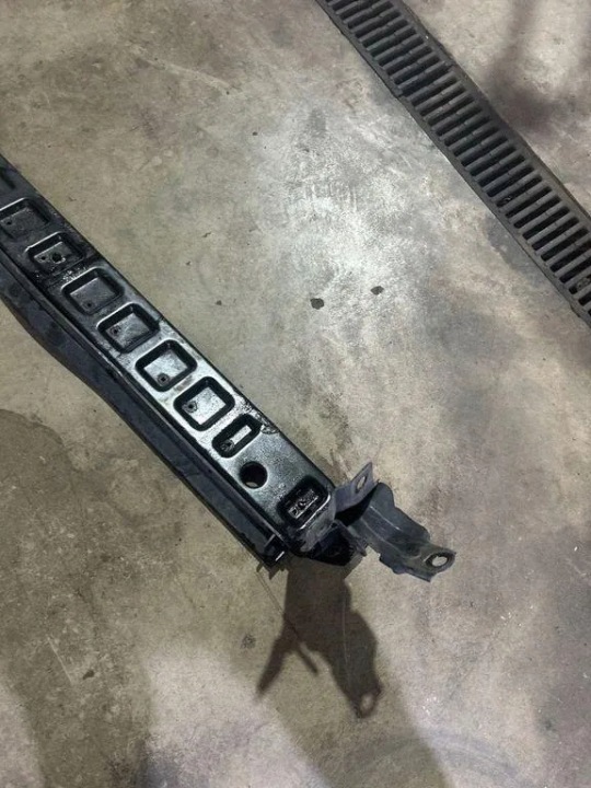 фото №9, Нижня запчастина ременя передньої volvo xc60 31265124 2.4l дизель 129kw 2010