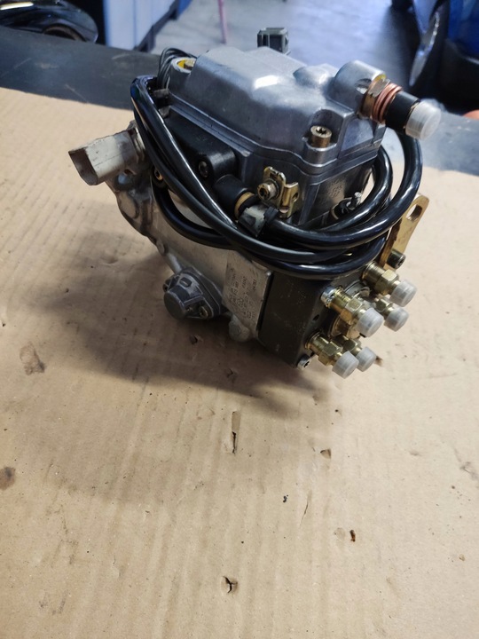 фото №12, Насос вприскувальний bosch mercedes vario 612d 0460415988