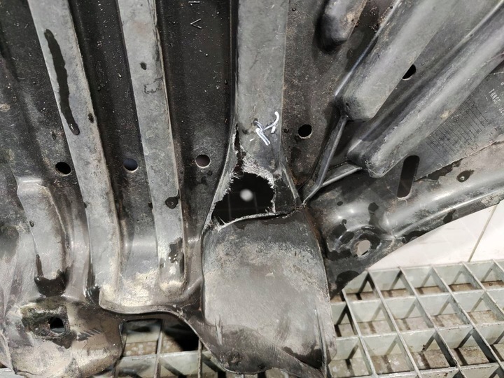 фото №6, Плита защита pod бампер двигатель mercedes r172 w172 slk - a1725200723