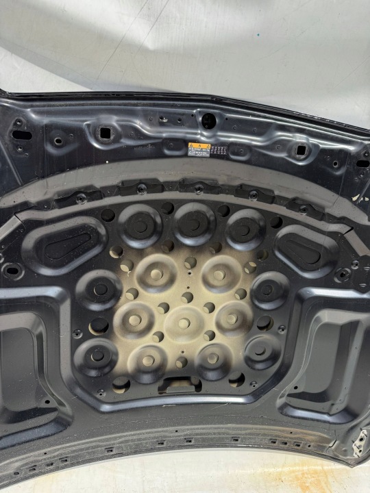 фото №8, Mercedes c-klasa c w205 a2058800357 капот кришка двигуна