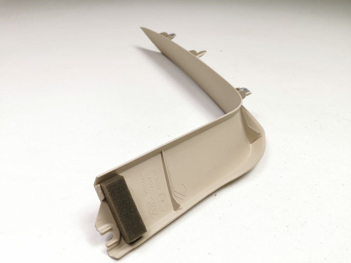 фото №6, Молдинг кришки багажника права ford mondeo mk3 oem номер 1354749
