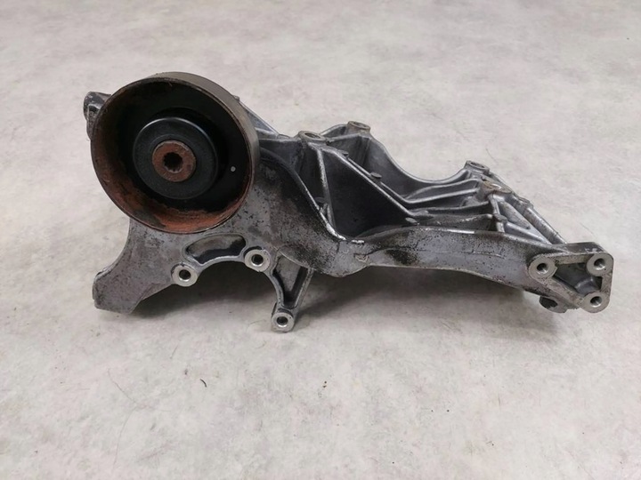 фото №6, Лапи двигателя генератора audi a4 b7 04-08 2.0 tfsi