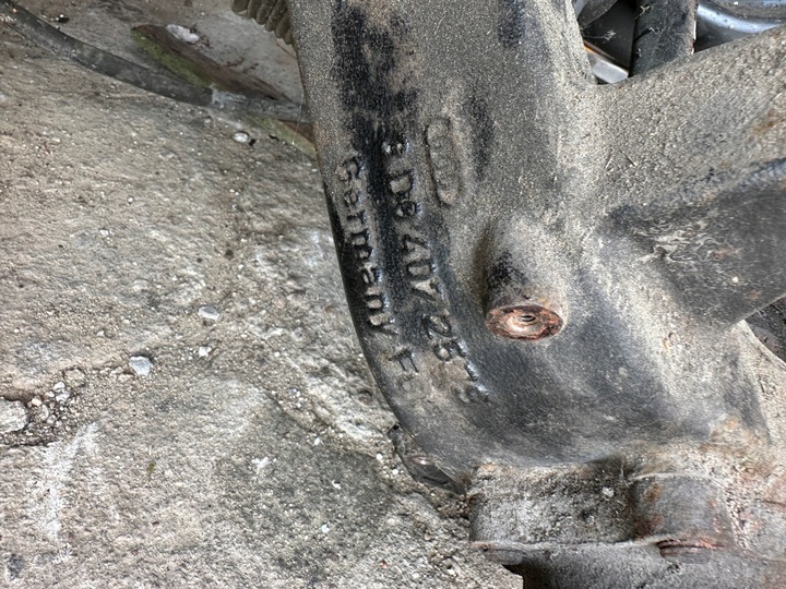 фото №10, Поворотна опора лівий передня vw phaeton brembo 3d0407257s