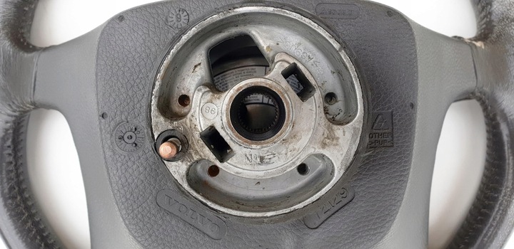 фото №13, Volvo s40 v40 i руль кожаный дерево деревянная подушка akcesoryjna