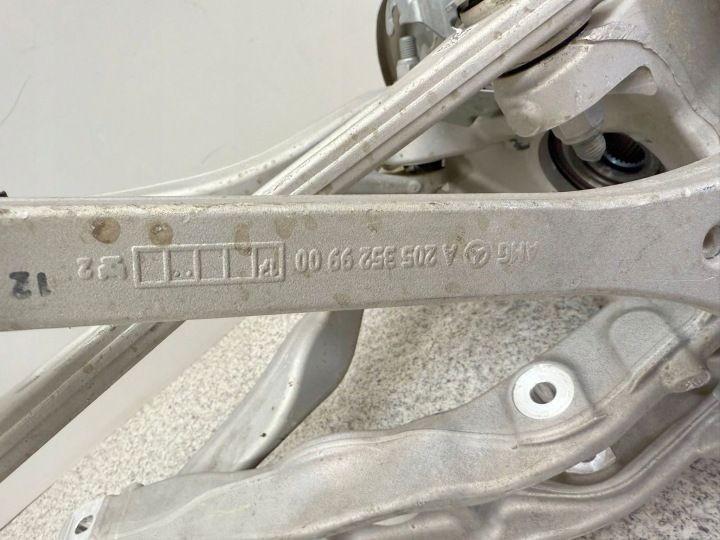 фото №10, Mercedes e клас 213 e63 amg підвішування ліві задні поворотна опора ричаги нове
