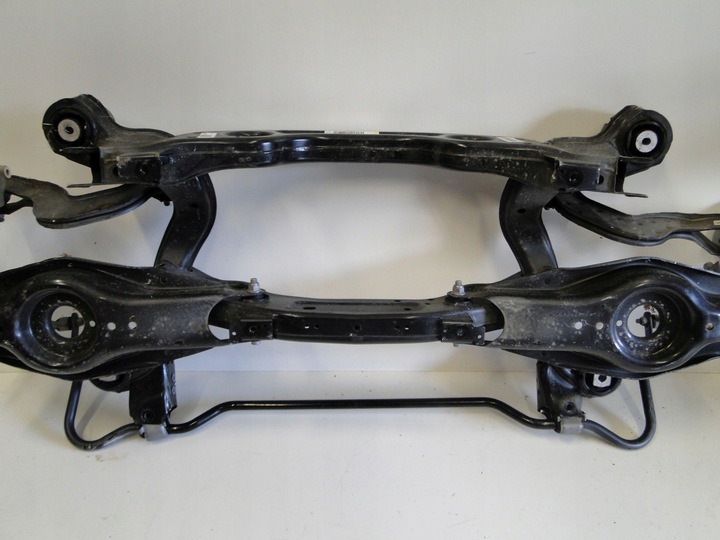 фото №8, Mercedes eqb 243 x243 w243 тележка задний балка подрамник зад подвешивание голый