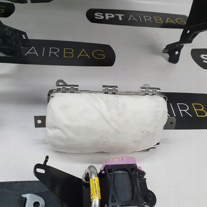 фото №10, Corolla e21 панель консоль подушки ремені подушка безпеки