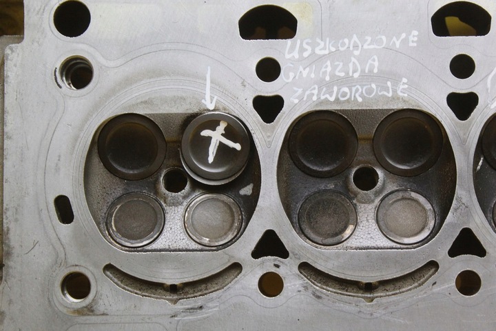 фото №12, Головка mini r56 r55 peugeot 308 207 citroen c3 c4 1.6 vti v753354980j