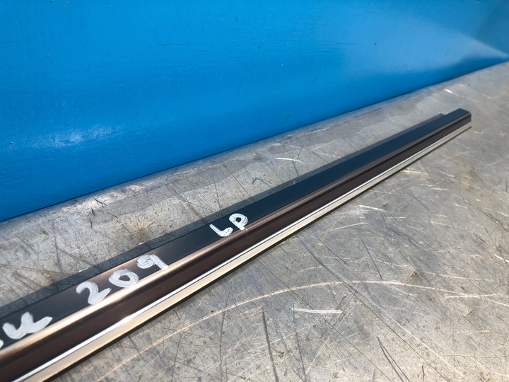 фото №4, Mercedes clk w209 планка накладка левый перед