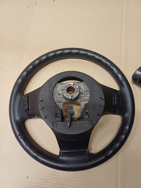 фото №5, Руль кожаный mitsubishi colt vi nr. mr955202