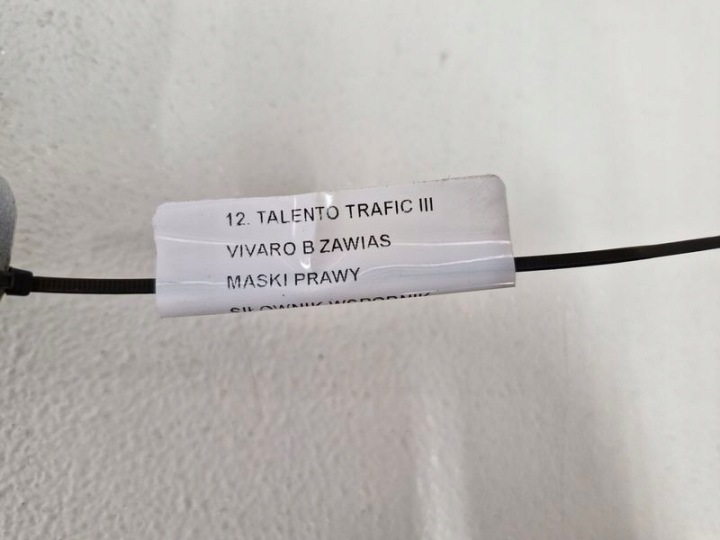 фото №9, Renault trafic iii vivaro b talento ii петля капота праве амортизатор кронштейн