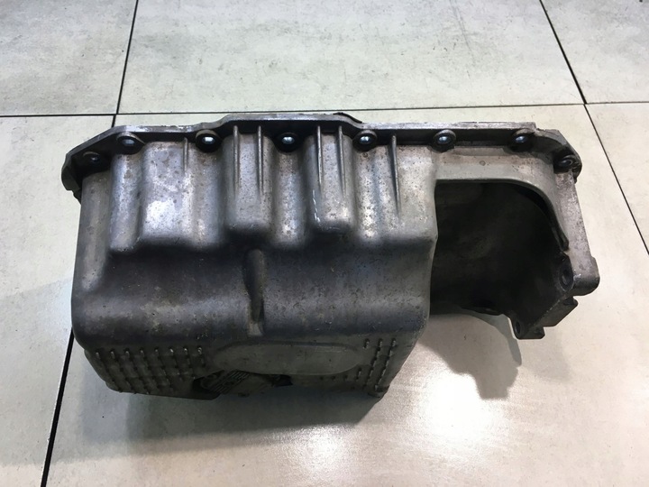 фото №6, Піддон масляна vw golf v 1.6 fsi 03c103603j