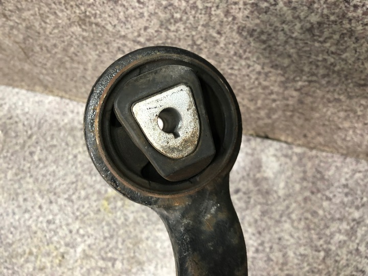 фото №8, Bmw e70 x5 опорная площадка mcperson поворотный кулак подвешивание рычаги правые перед