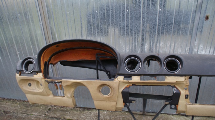 фото №8, Mercedes r107 sl slc панель роздавальна консоль капот 1076801008