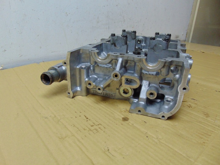фото №8, Головка цилиндров subaru impreza forester 2.0d le.