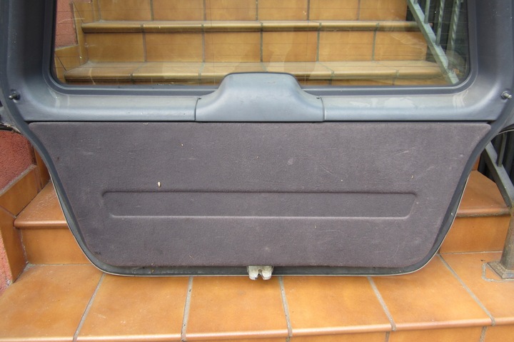 фото №4, Mercedes a160 w168 кришка задня багажника скло зад