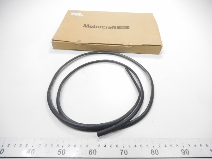 фото №6, Уплотнитель стёкла задней ford transit connect 2002-2013 oem номер 4525741