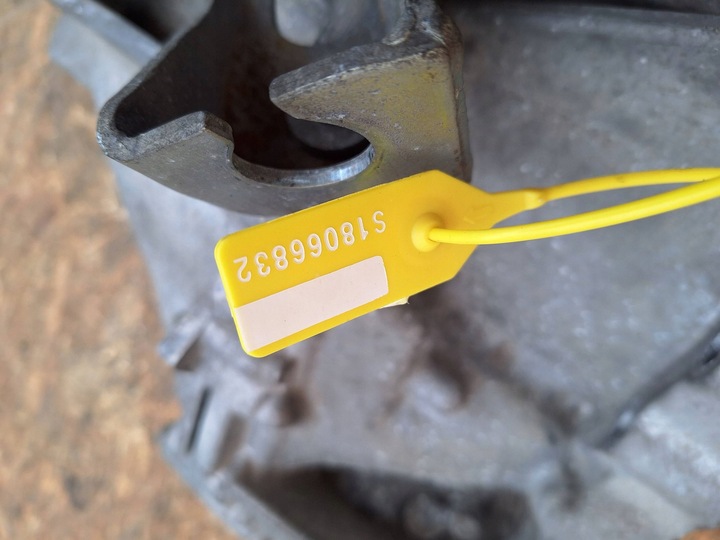 фото №7, Коробка передач коробки передач toyota rav4 iii 06-12 2.2 d4d d-cat 4x4 140000km