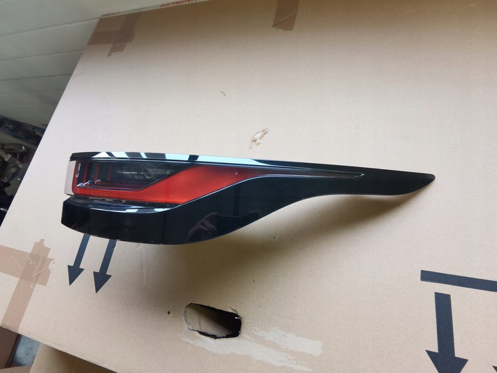 фото №13, Range rover evoque ii - лампа задняя правая led