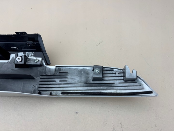 фото №16, Suzuki sx4 s-cross ii 21r- накладка крышки зад задней 83941-63t00