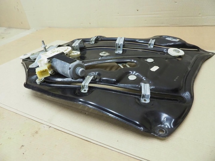 фото №14, Подъемник механизм стекло левый зад mercedes clk w209 a2096700103 европа