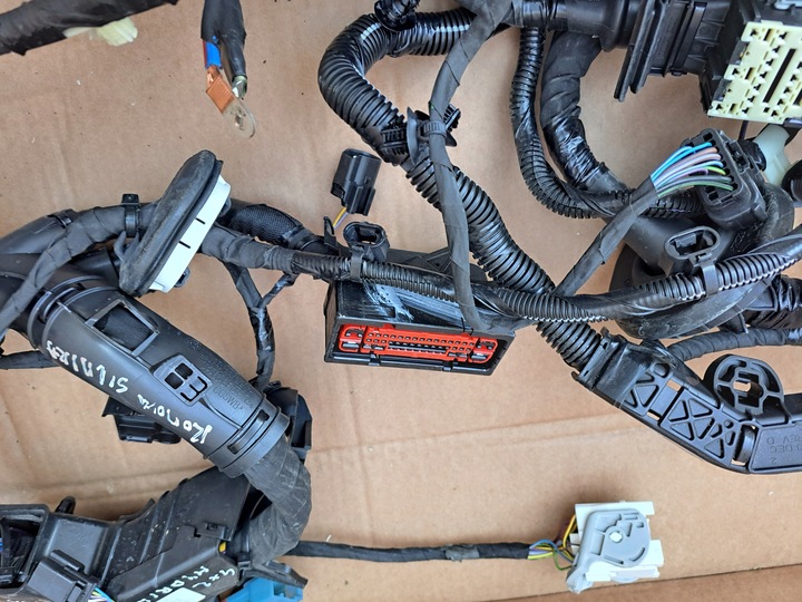 фото №11, Ford kuga mk3 2.0 ecoblue установка камеры двигателя