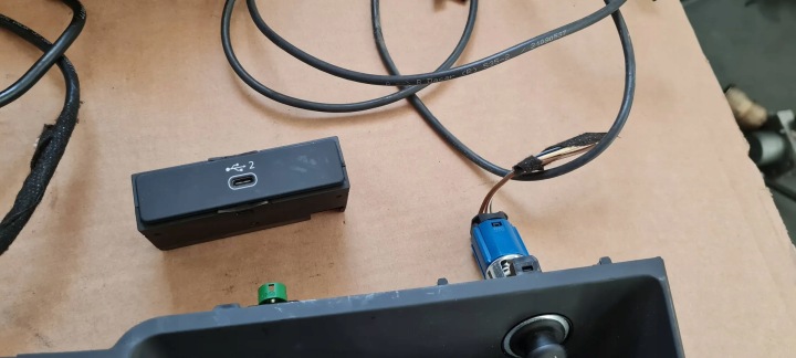 фото №6, S5 8w рестайлинг a5 гнездо зарядное устройство usb port жгут установка 8w0035708a a4 b9