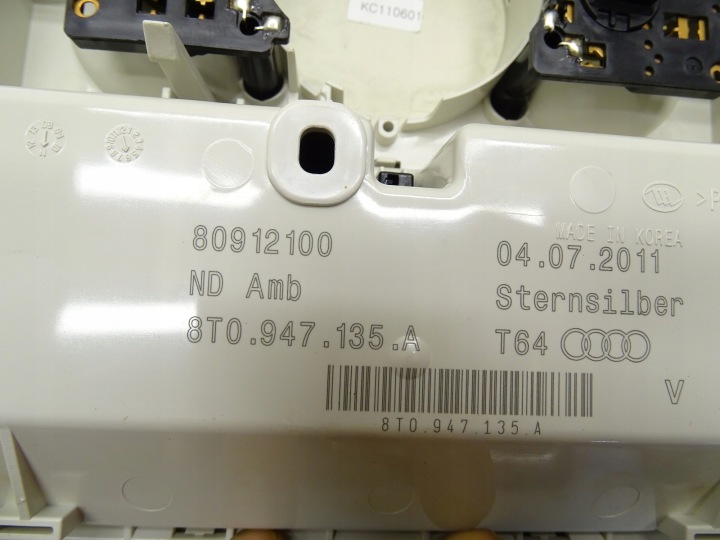 фото №7, Лампа освещение кабины потолок audi a4 b8 8t0947135a