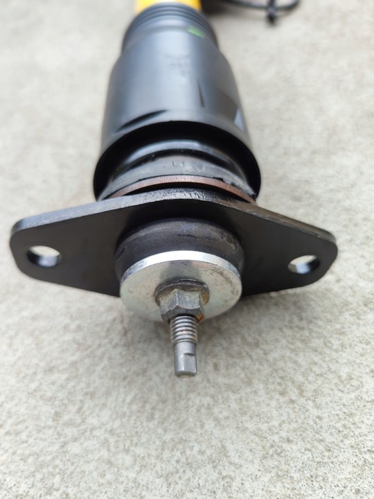 фото №7, Dodge challenger widebody задній лівий амортизатор