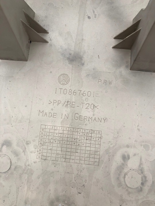 фото №6, Vw touran i оббивка пластик багажника 1t0867601