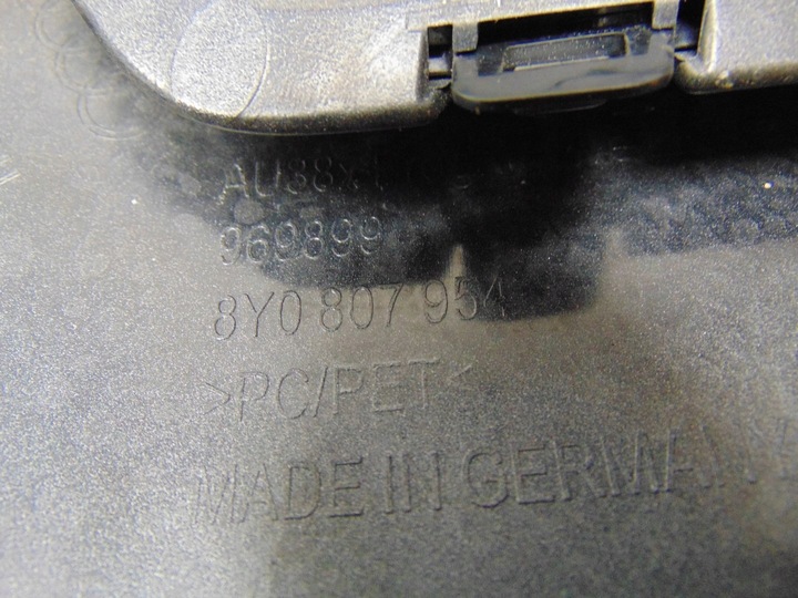 фото №12, Решітка w бампер права audi a3 8y 8y0807954