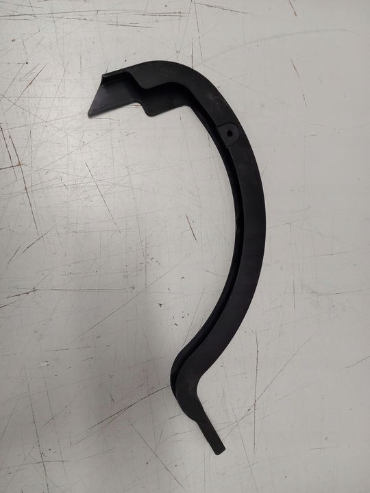 фото №1, Toyota camry оригинальный номер 64571-33070 защита петля багажника оригинал