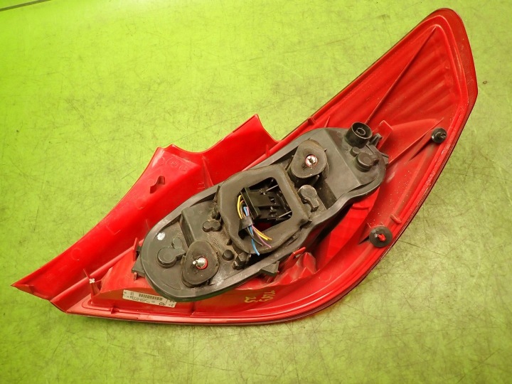 фото №10, Фара левая задняя зад opel corsa d 07r 13186350 89038960a