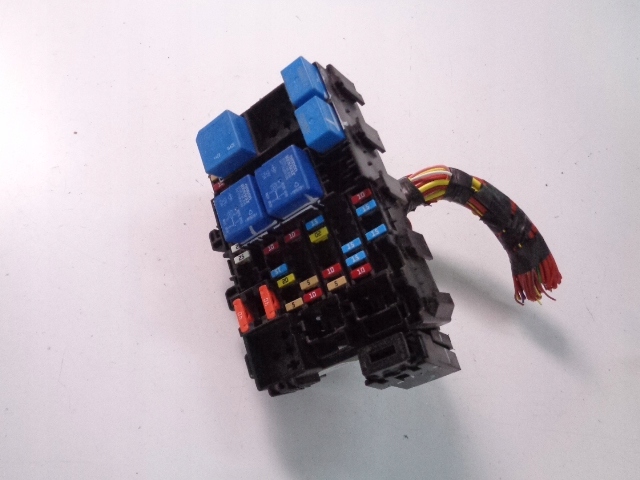 фото №1, Коробка предохранителей renault clio v 2019-