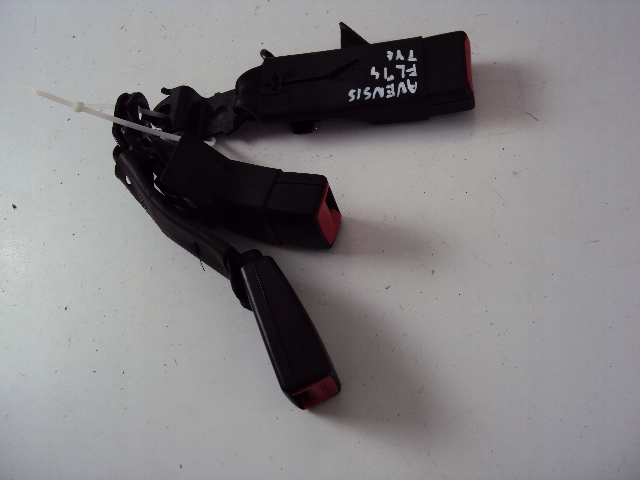 фото №3, Застібка ременів зад toyota avensis t27 рестайлінг 11-