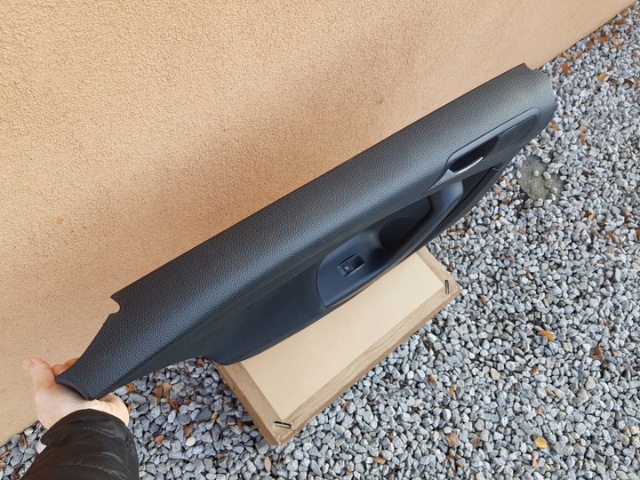 фото №9, Боковина дверь левый зад vw passat b6 универсал чёрный материал велюр