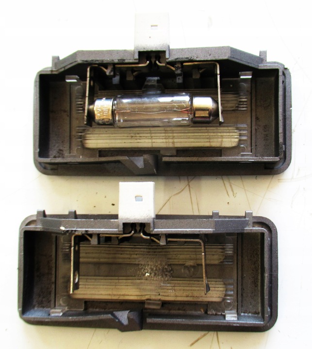 фото №5, Bmw 7 e65 лампа стеля бардачка 16050100