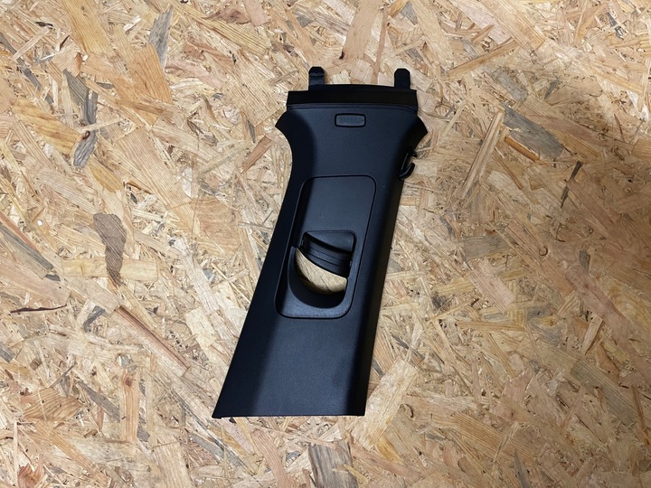 фото №1, Захист обшивка стійка праві vw taigo 2g7 r-line