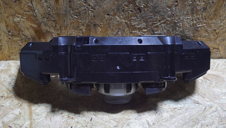 фото №13, Панель кондиционера hyundai i40 97250-3z900