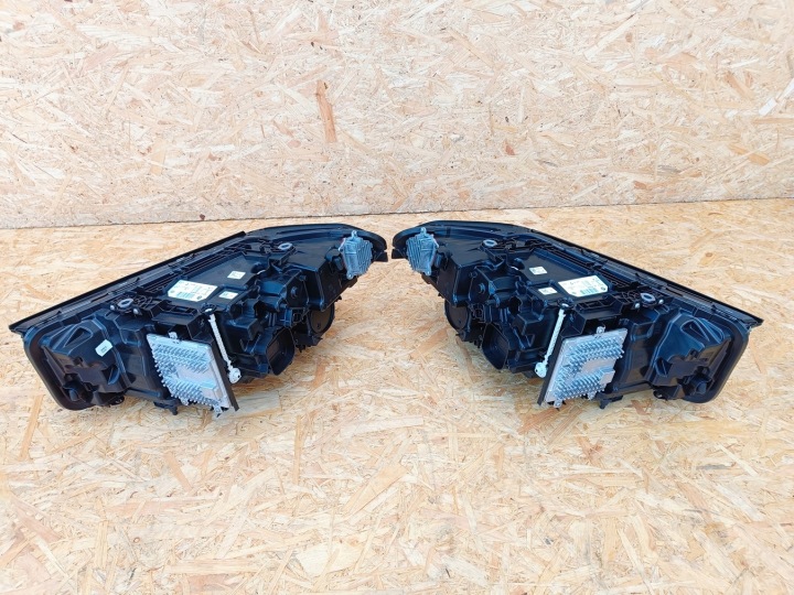 фото №10, Bmw g30 g31 рестайлінг lci повний led лампи заводський нове 9850581 9850582