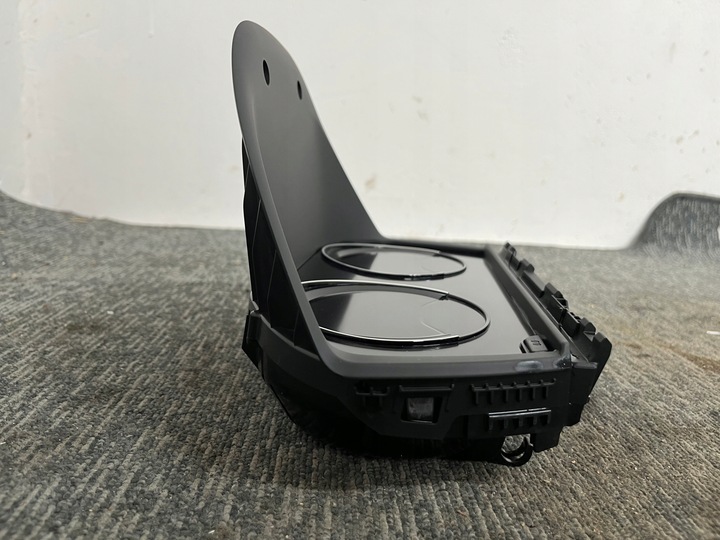 фото №8, Bmw x1 f48 lci рестайлинг 2.0 d 2019r механическая коробка передач спидометр манометр приборы оригинал европа