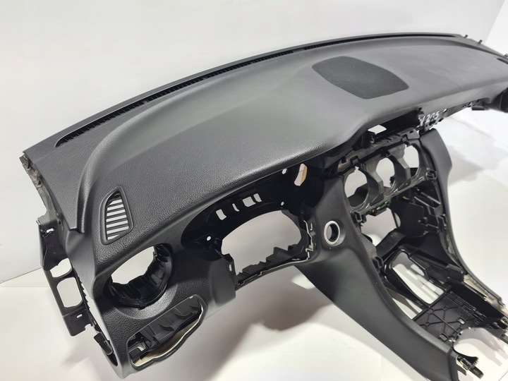 фото №13, Mercedes c-klasa w205 панель консоль