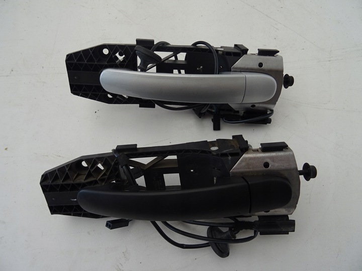 фото №1, Vw beetle 5c ручка дверь левая комплектная крепление