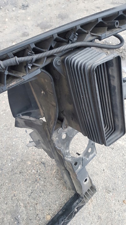 фото №15, Audi a8 d3 pas переднее усилитель лобовое