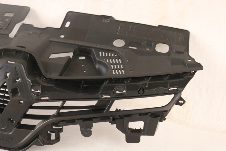 фото №13, Renault clio iv 4 решётка радиатора решётка бампера 622563184r ,