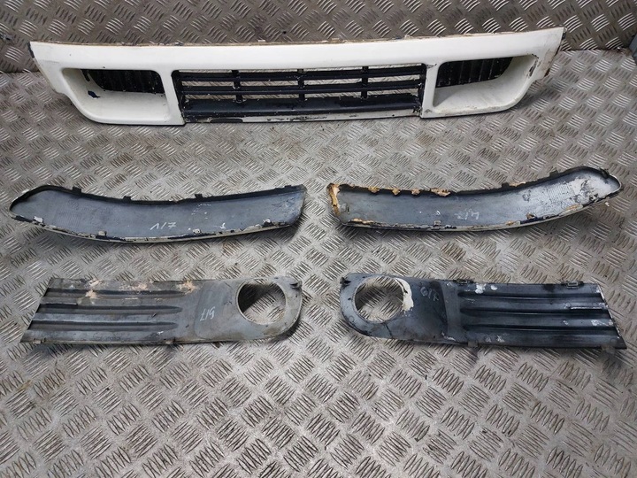 фото №8, Галоген лівий + праві + рамки ґрати volkswagen transporter t5 vw t5